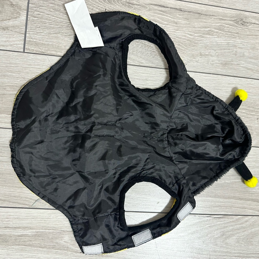 Halloween Bumblebee Costume - Dog XS - Picture 10 of 12